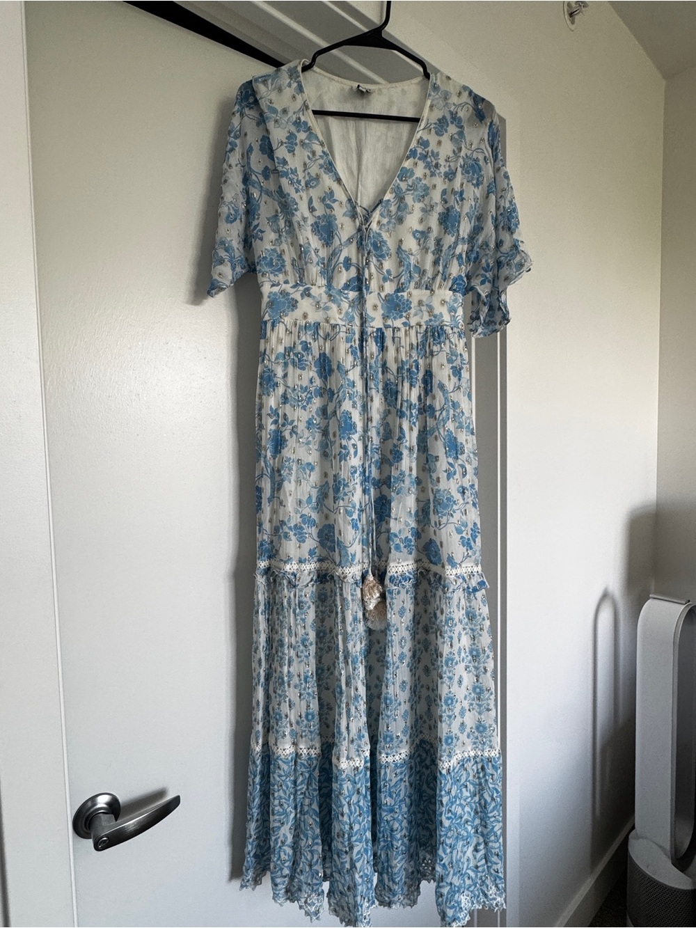 HEMANT & NANDITA Blue and White Floral Maxi Dress